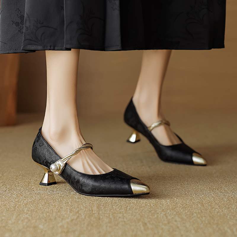 Tacones de gatito Savana